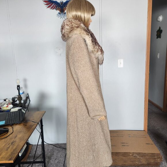 #718 Medium wool blend/ lamb fur coat - Picture 5 of 5